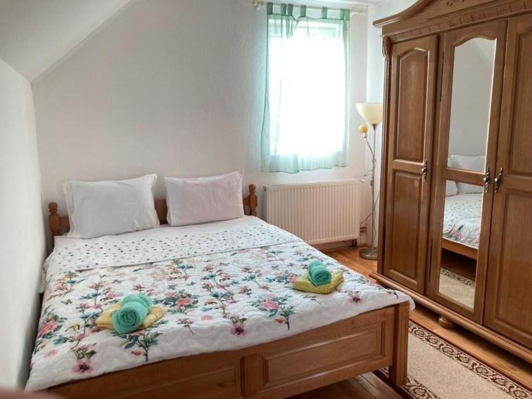 Guest House Nena 자블야크 외부 사진